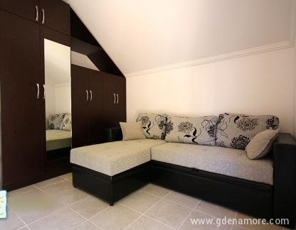 Kruče - Apartman za izdavanje, , ενοικιαζόμενα δωμάτια στο μέρος Ulcinj, Montenegro - dnevna soba
